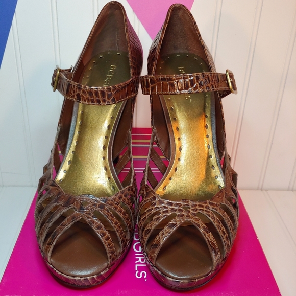 BCBGirls NWOT Teah Croc Embossed Brown Leather Open Toe Platform Heels size 10 - Picture 3 of 7